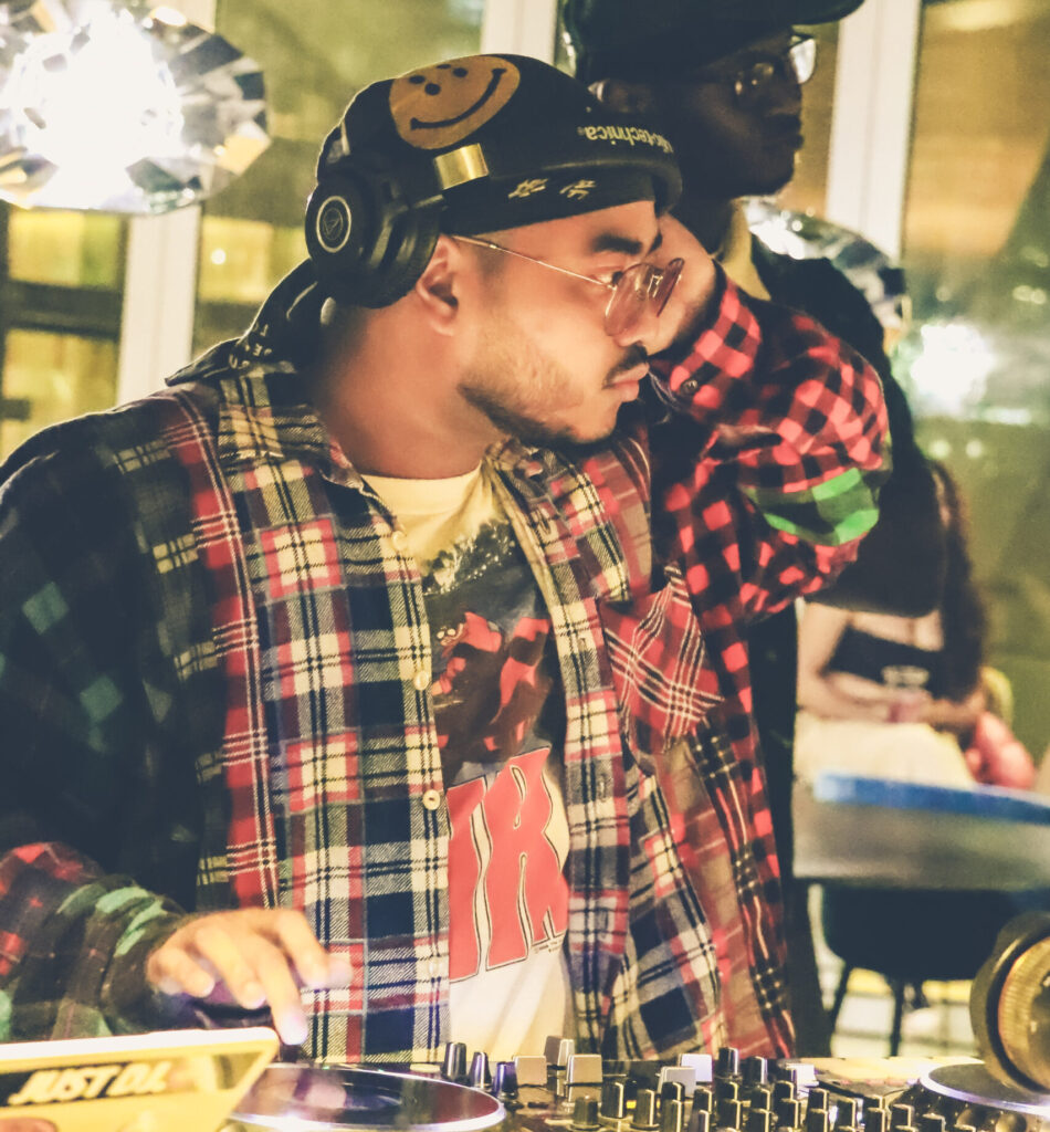 Miguel Aragon DJ Sikwiddit
